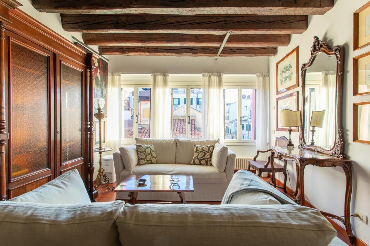 Ca' Al Giglio - Appartamento Vista Canale เวนิส ภายนอก รูปภาพ