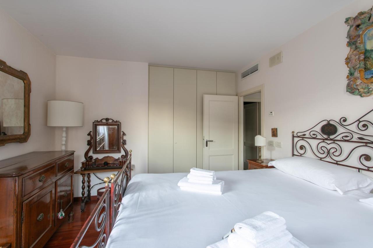 Ca' Al Giglio - Appartamento Vista Canale เวนิส ภายนอก รูปภาพ