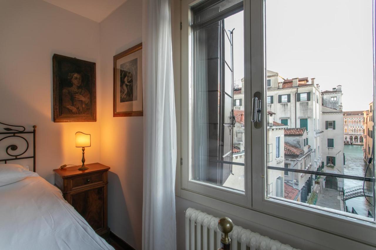 Ca' Al Giglio - Appartamento Vista Canale เวนิส ภายนอก รูปภาพ